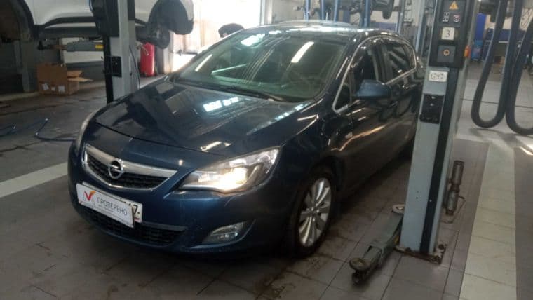 Opel Astra, 2012