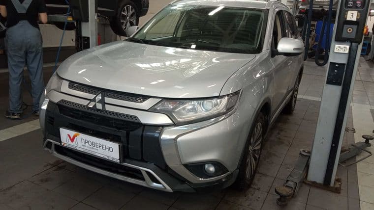 Mitsubishi Outlander, 2019