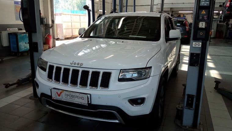 Jeep Grand Cherokee 2013 года, 320 000 км - вид 1