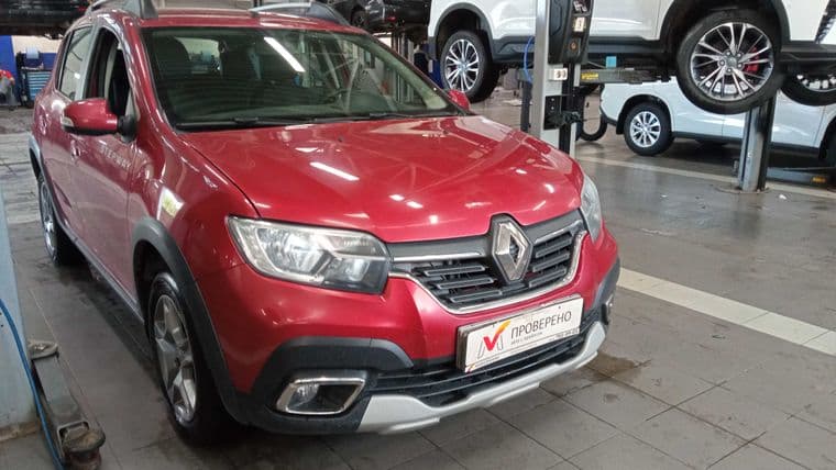 Renault Sandero Stepway 2020 года, 83 006 км - вид 2