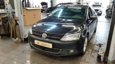 Volkswagen Jetta 2013 года, 232 960 км - вид 1
