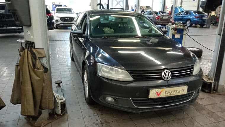 Volkswagen Jetta, 2013 - вид 1