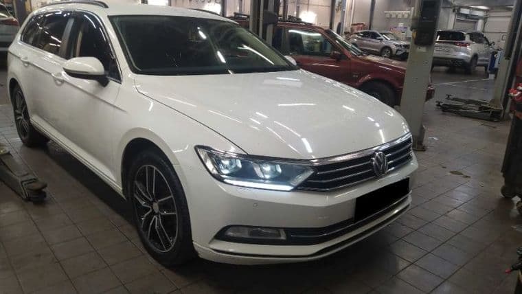 Volkswagen Passat, 2017 - вид 1