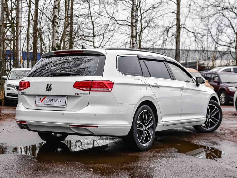 Volkswagen Passat 2017 года, 156 481 км - вид 2