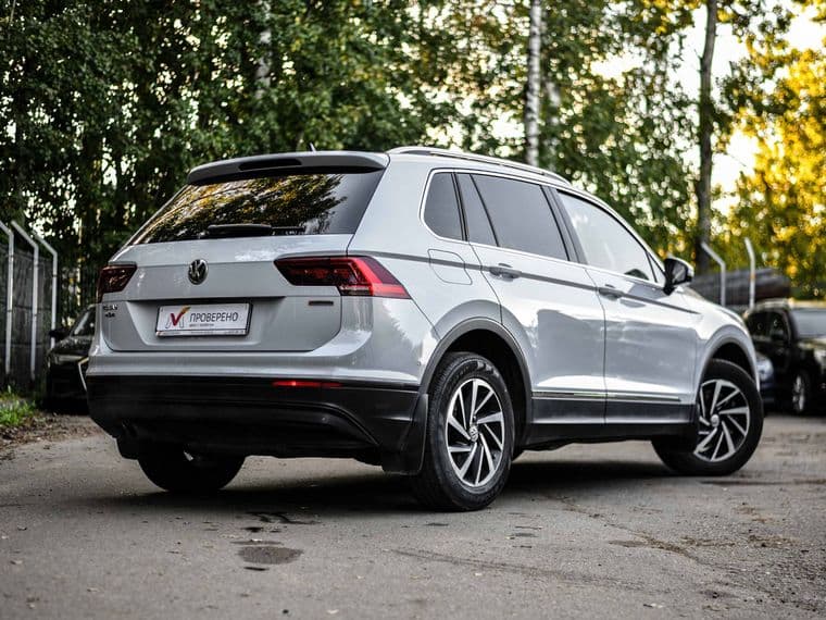 Volkswagen Tiguan, 2018 - вид 1
