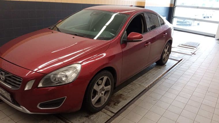 Volvo S60, 2012 - вид 1