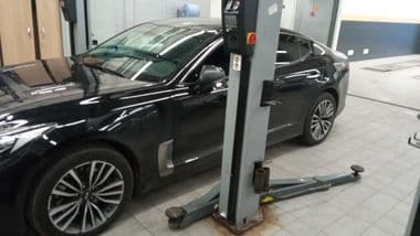 Kia Stinger 2018 года, 100 630 км - вид 1