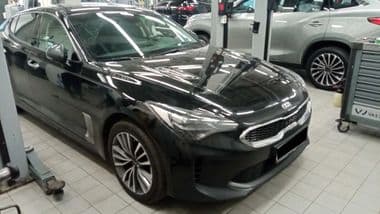 Kia Stinger 2018 года, 100 630 км - вид 2