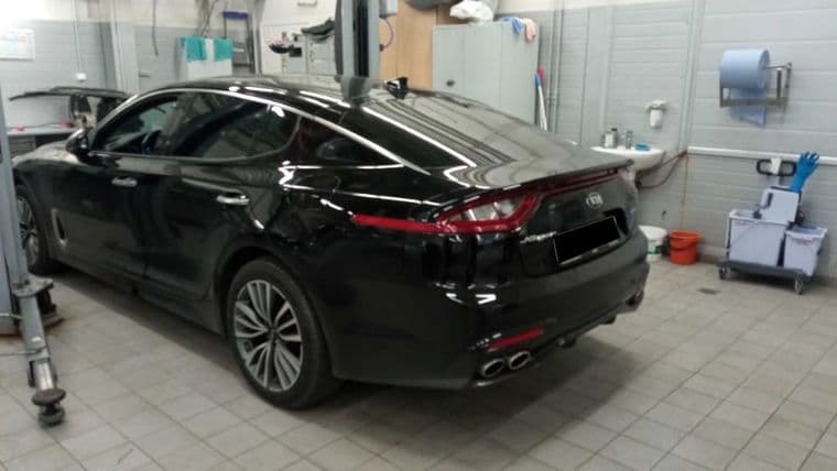 KIA Stinger, 2018 - вид 3
