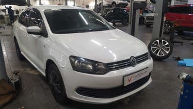 Volkswagen Polo 2013 года, 171 577 км - вид 1