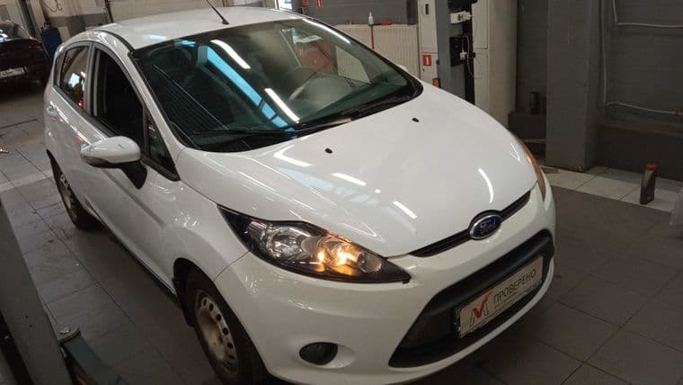 Ford Fiesta, 2011 - вид 1