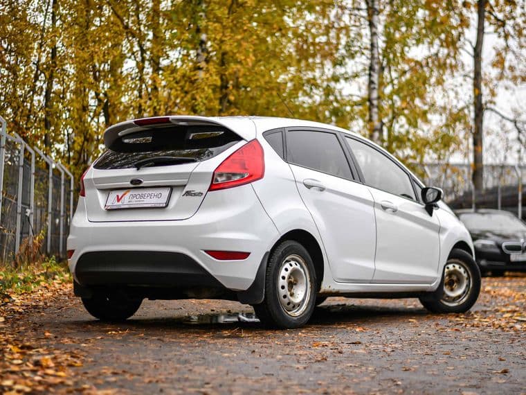 Ford Fiesta, 2011 - вид 1