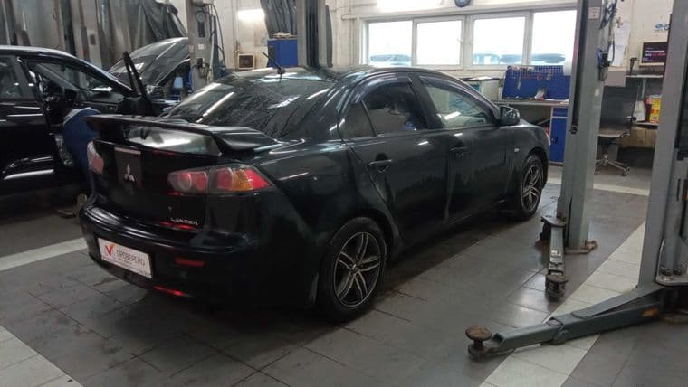 Mitsubishi Lancer, 2010 - вид 2