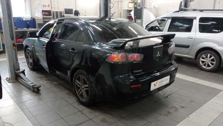 Mitsubishi Lancer, 2010 - вид 3