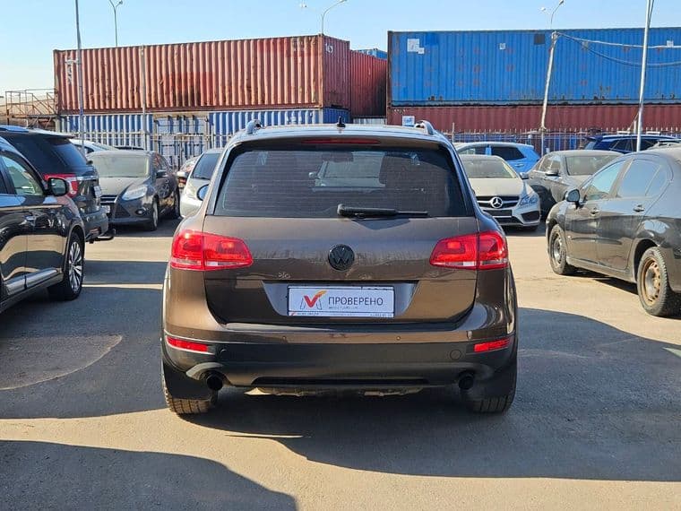 Volkswagen Touareg, 2010 - вид 4