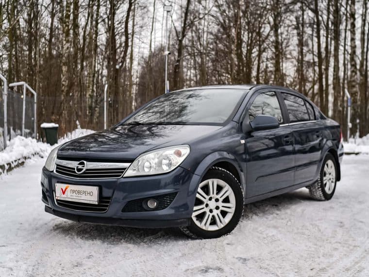 Opel Astra 2010 года, 153 000 км - вид 1