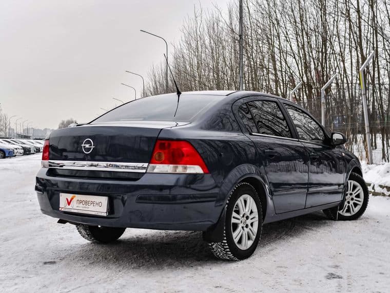 Opel Astra 2010 года, 153 000 км - вид 2