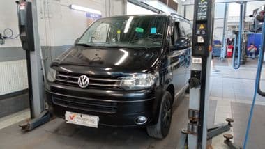 Volkswagen Multivan 2011 года, 233 156 км - вид 1