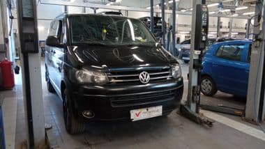 Volkswagen Multivan 2011 года, 233 156 км - вид 2