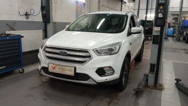 Ford Kuga 2018 года, 129 727 км - вид 1