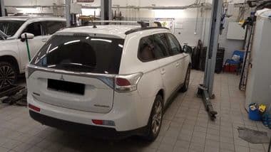 Mitsubishi Outlander 2013 года, 219 000 км - вид 2
