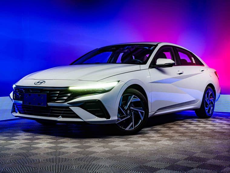 Hyundai Elantra, 2024