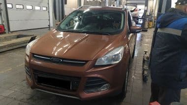 Ford Kuga 2016 года, 162 535 км - вид 1