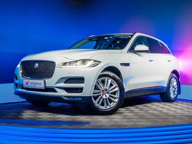 Jaguar F-Pace, 2016