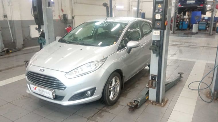Ford Fiesta 2016 года, 182 454 км | VIN 14277 - вид 1