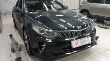 KIA Optima 2017 года, 98 638 км - вид 2