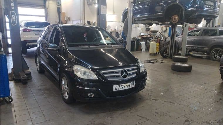 Mercedes-Benz B-класс 2011 года, 65 188 км - вид 2