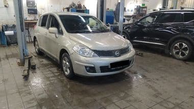 Nissan Tiida 2008 года, 200 972 км - вид 2