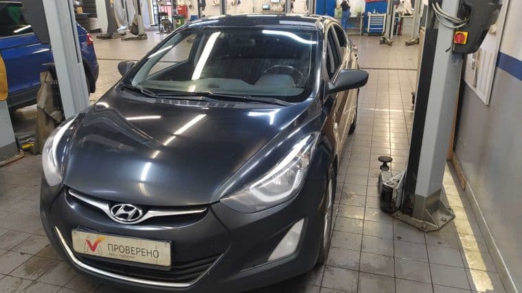 Hyundai Elantra 2014 года, 180 000 км - вид 1