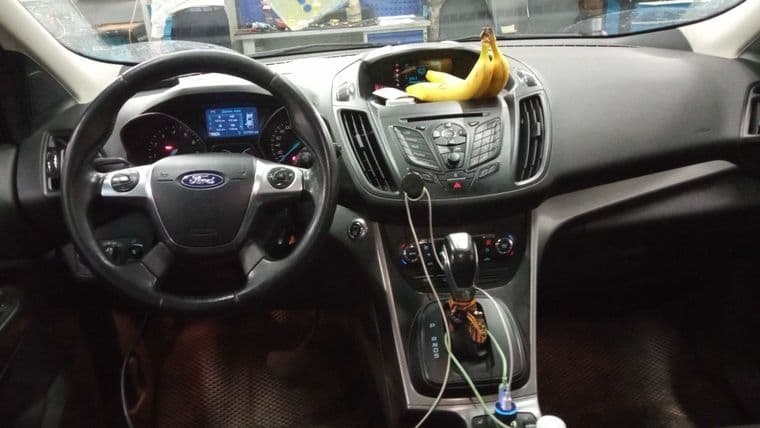 Ford Kuga, 2014 - вид 4