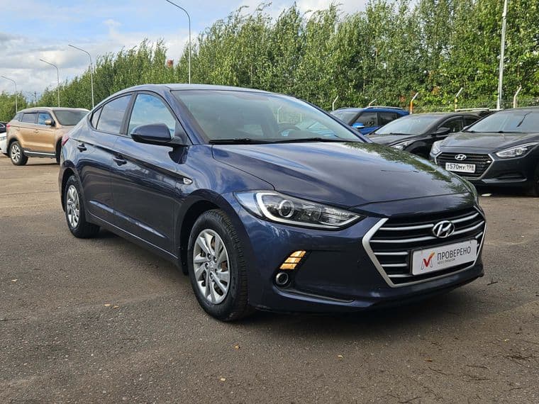 Hyundai Elantra, 2018 - вид 3