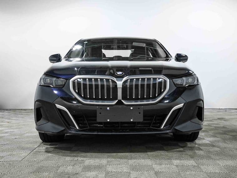 BMW 5 серия, 2024 - вид 2