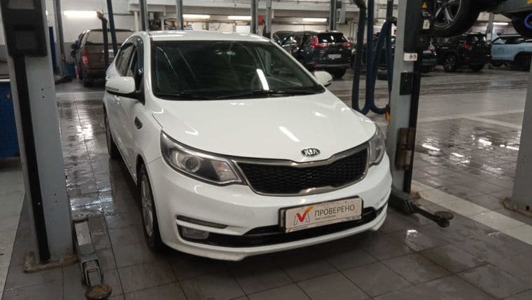 KIA Rio 2015 года, 110 465 км - вид 2
