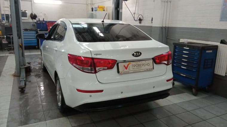 KIA Rio, 2015 - вид 3