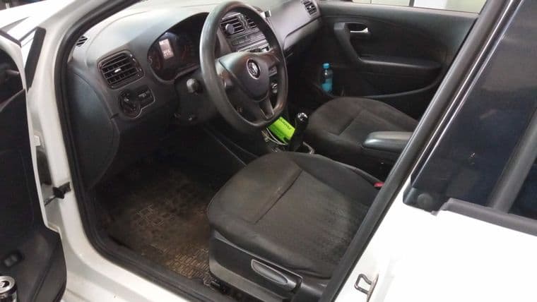 Volkswagen Polo, 2019 - вид 4