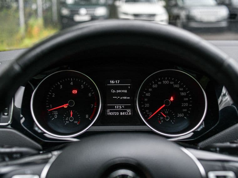 Volkswagen Jetta, 2016 - вид 4