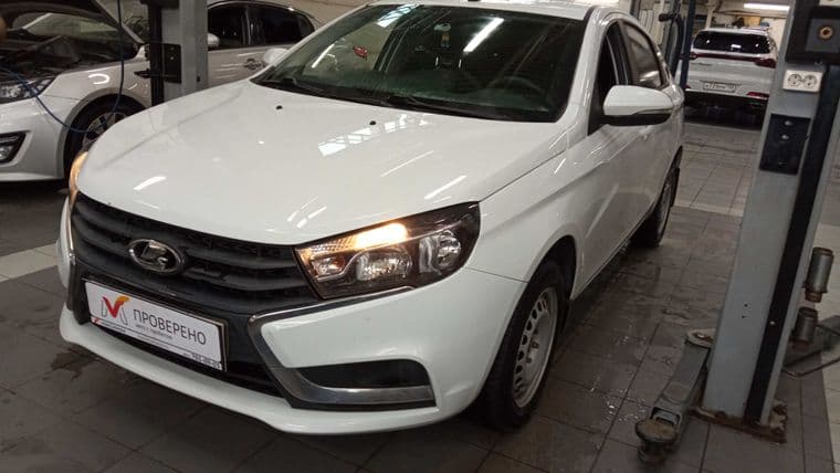 ВАЗ (LADA) Vesta 2018 года, 72 495 км - вид 1