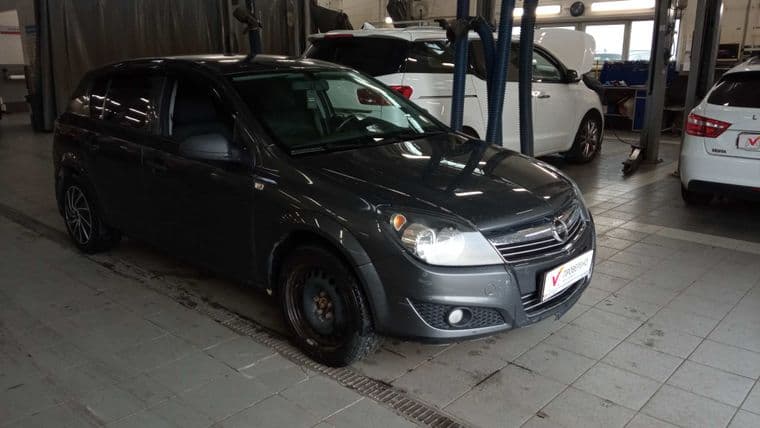 Opel Astra, 2012 - вид 1