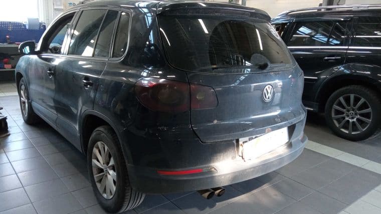 Volkswagen Tiguan, 2011 - вид 3