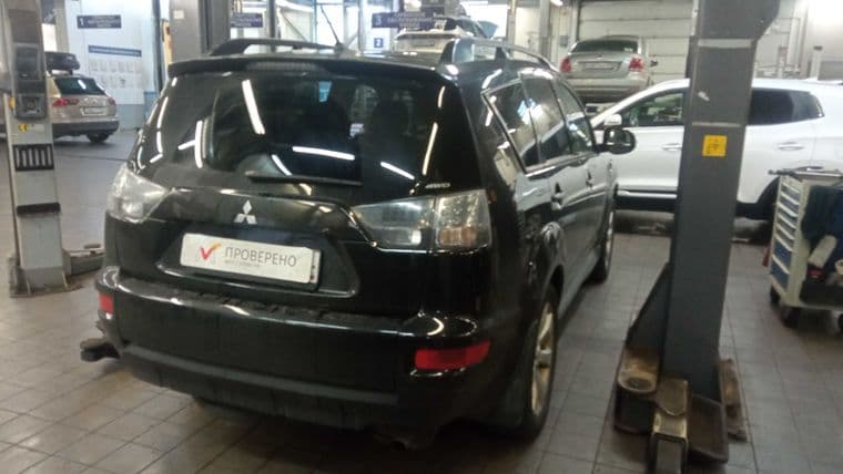 Mitsubishi Outlander, 2012 - вид 2