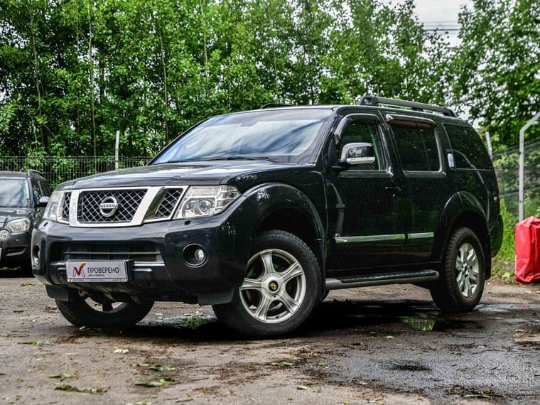 Nissan Pathfinder, 2010