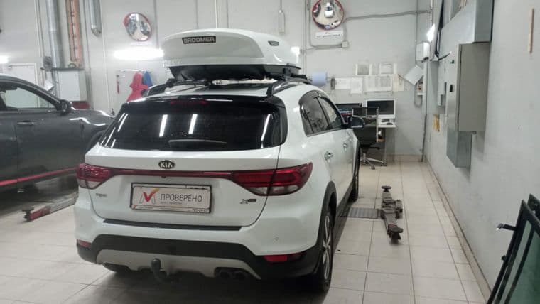 KIA Rio X-Line 2019 года, 129 796 км - вид 2