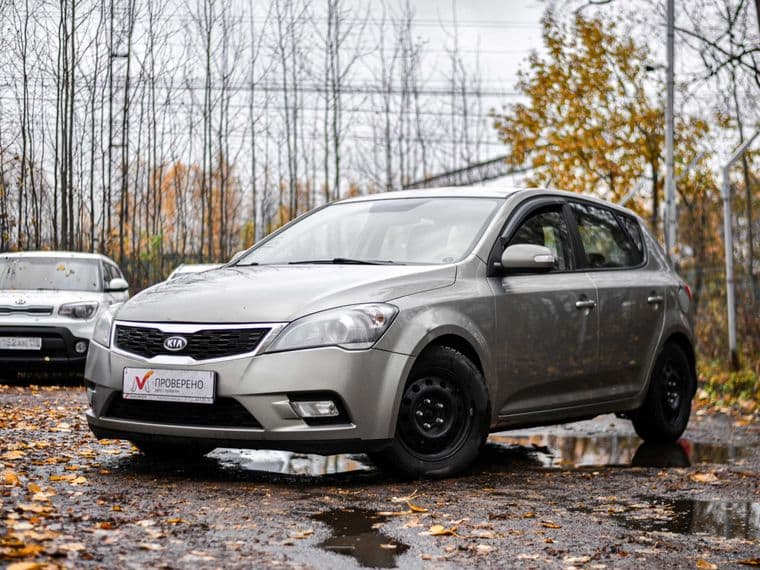 KIA Ceed 2010 года, 199 972 км - вид 1
