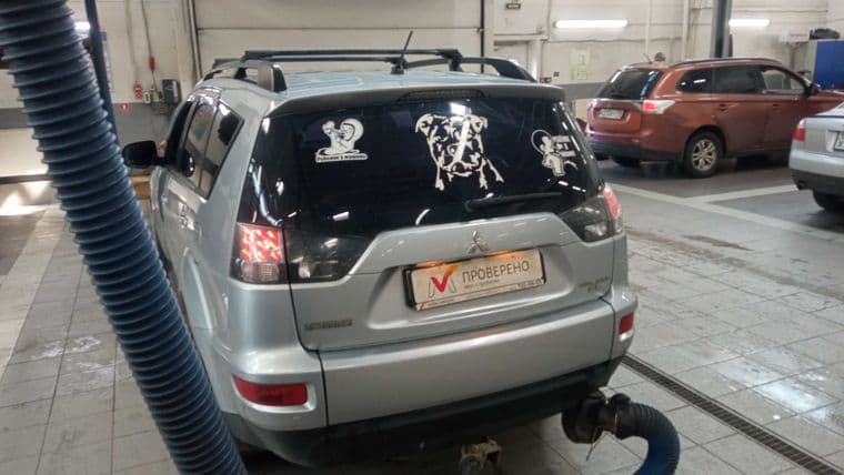 Mitsubishi Outlander, 2011 - вид 3