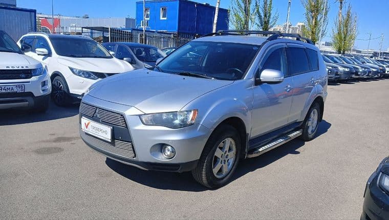 Mitsubishi Outlander, 2011