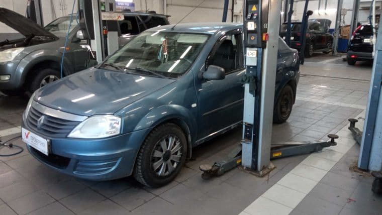 Renault Logan 2012 года, 214 031 км - вид 1